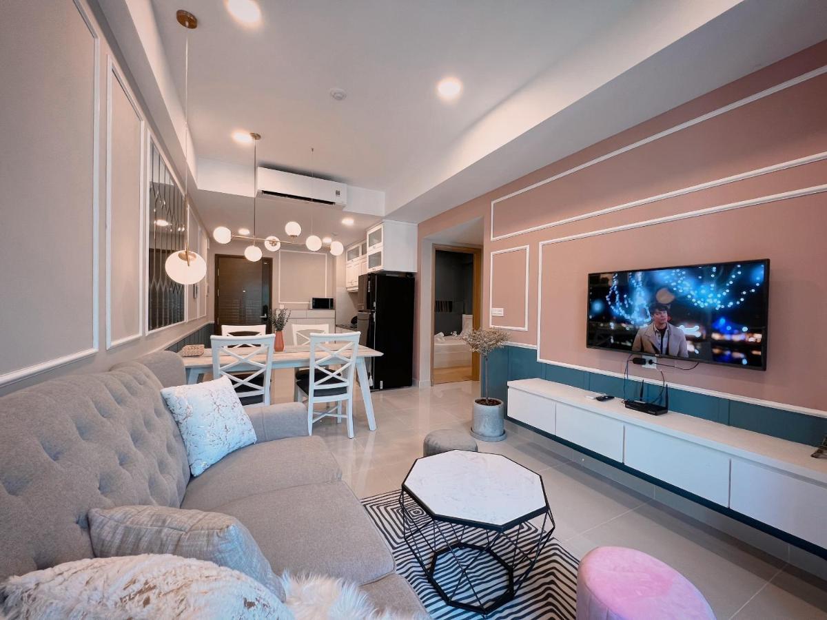 Yu Stay Lux And Cozy 2Bedrs In Soho Residence Near Bui Vien Walking Street Thành Pho Ho Chí Minh Esterno foto