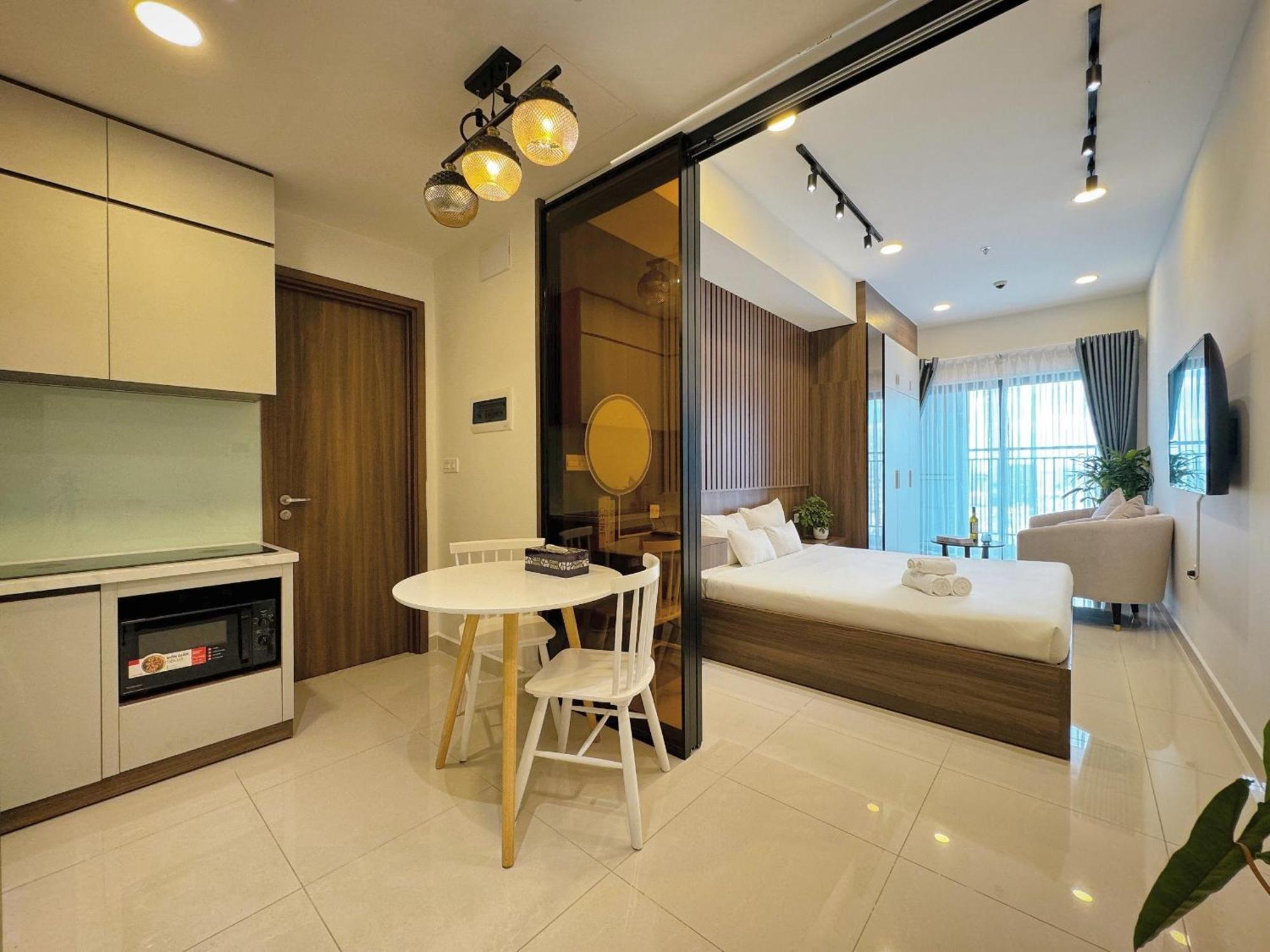 Yu Stay Lux And Cozy 2Bedrs In Soho Residence Near Bui Vien Walking Street Thành Pho Ho Chí Minh Esterno foto